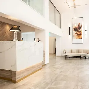 3* Hotel Roseum Boutique